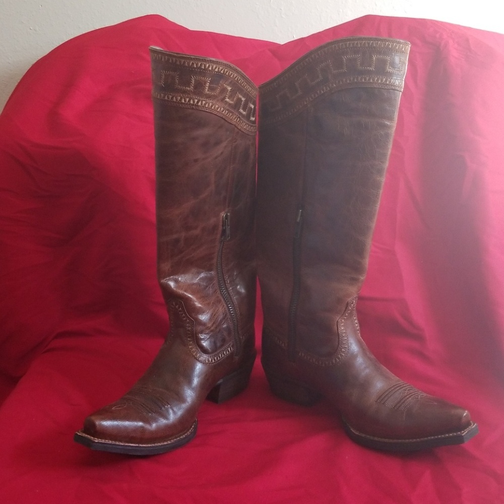 Ariat Cowgirl Boots